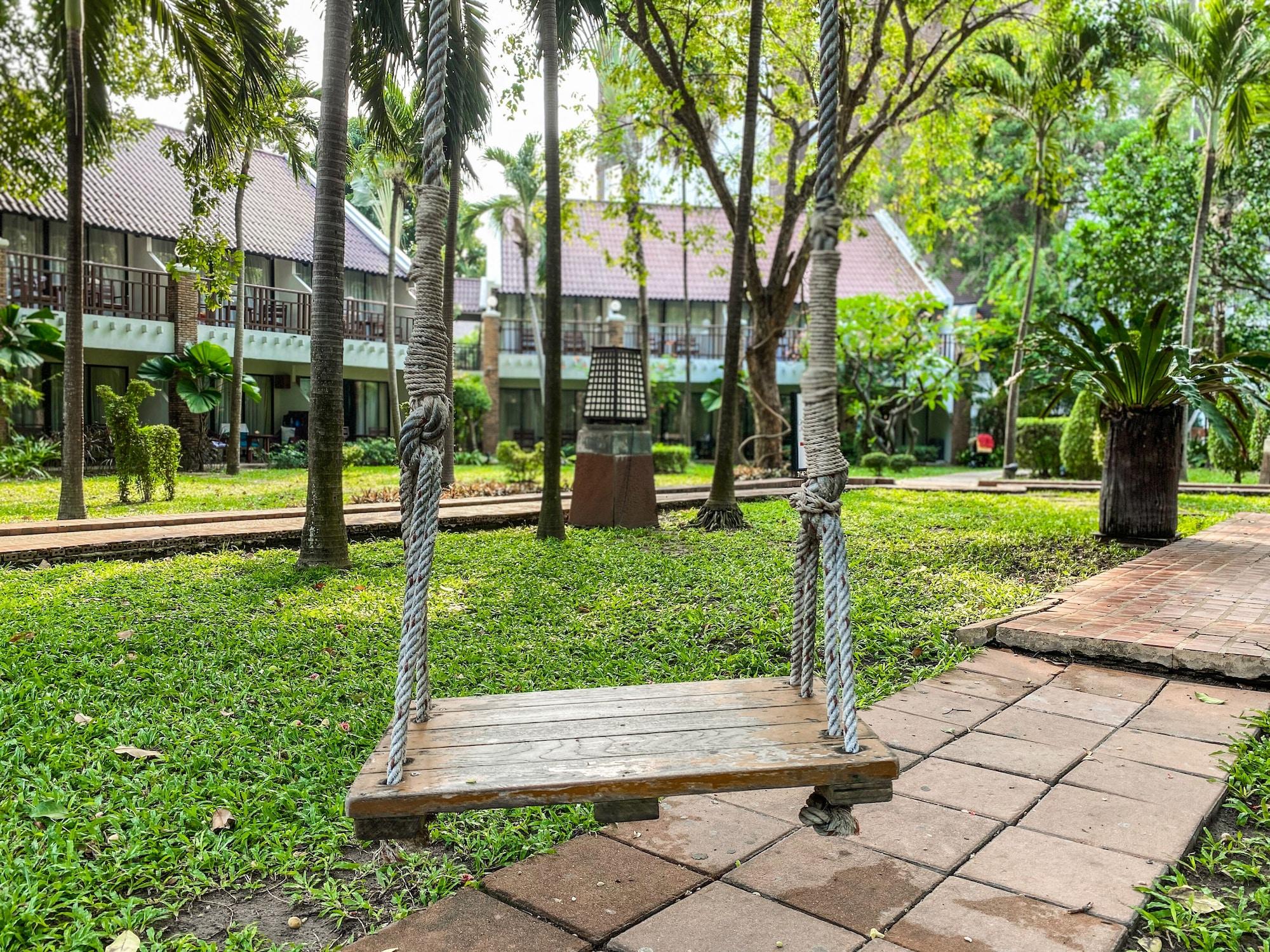 Woodlands Hotel And Resort Pattaya Exterior foto